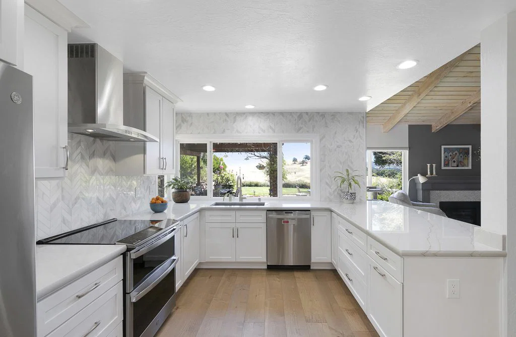 Professional kitchen remodeling in Brentwood featuring custom cabinets and modern appliances